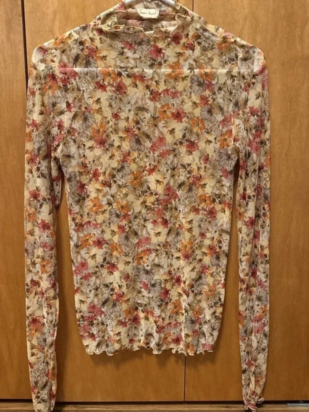 Hem and Thread long sleeve